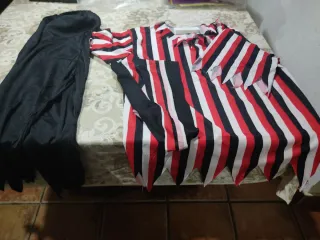 Disfraz Rayas Rojo/Negro Talla Única
