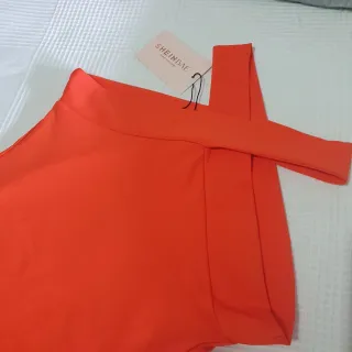 Camiseta naranja SHEIN