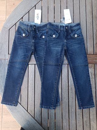 104 cm. NUEVOS 2 vaqueros para niñas