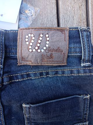 104 cm. NUEVOS 2 vaqueros para niñas