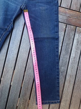 104 cm. NUEVOS 2 vaqueros para niñas