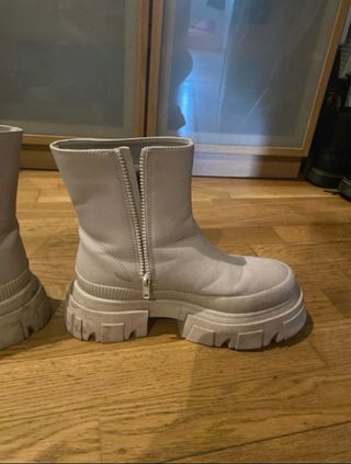 Botas Bershka plataforma beige