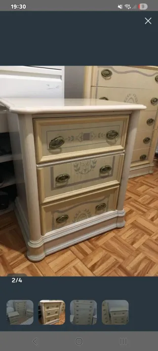 Armario grande, sinfonier y mesita de noche