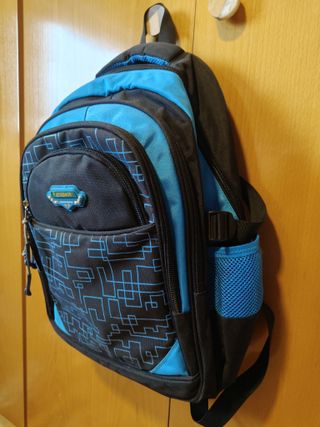Mochila Escolar Fanspack Azul y Negra
