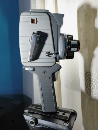 Cámara de video antigua Warfield Industries