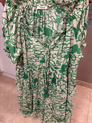 Vestido playero blanco y verde