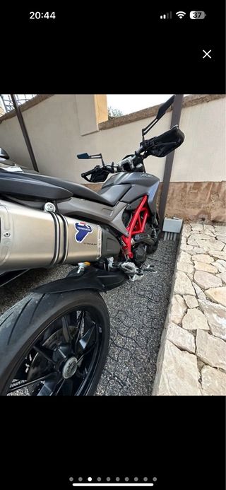 Ducati Hypermotard 939 Impecable