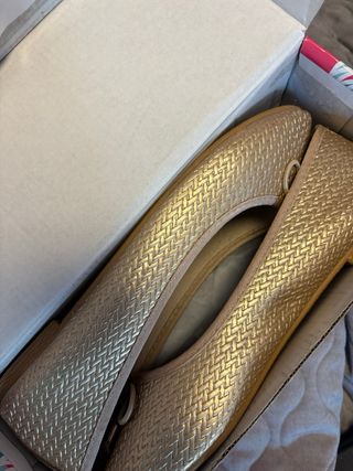 Manoletinas doradas Bubble Kids