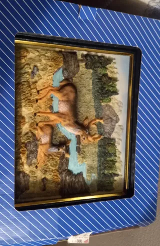 Cuadro relieve ciervos paisaje