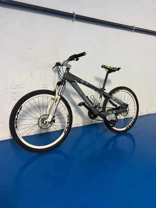 Bicicleta Connor Enemy