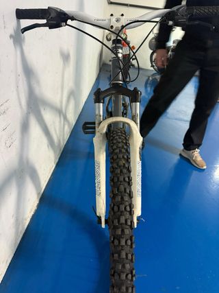 Bicicleta Connor Enemy