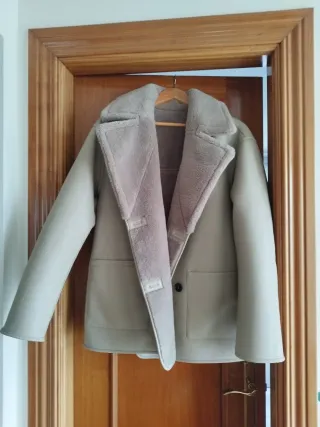 Abrigo Zara Doble Faz Talla M nuevo con etiquetas