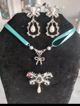 Conjunto Aderezo Huertana y Broche