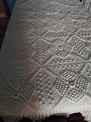 Colcha antigua crochet beige