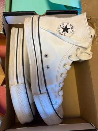 Converse de cuero blanco