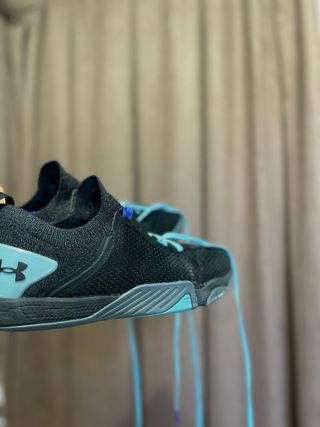 Zapatillas Under Armour Negras y Turquesa