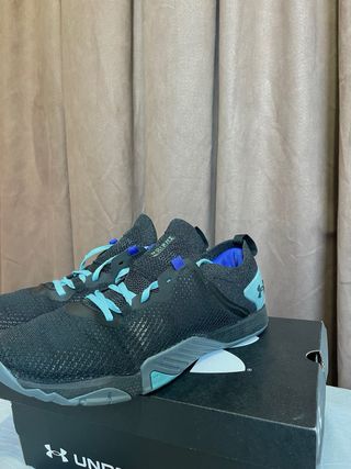 Zapatillas Under Armour Negras y Turquesa