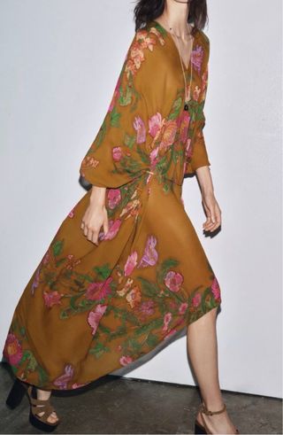 Vestido Zara tipo kaftan nuevo