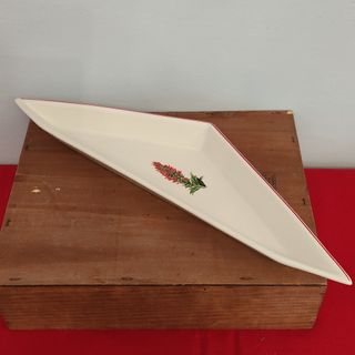 Bandeja Porcelana Triangular Flor Roja