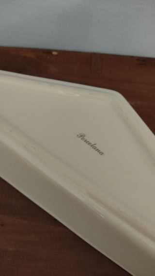 Bandeja Porcelana Triangular Flor Roja