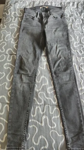 Jeans Levi's grises