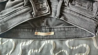 Jeans Levi's grises
