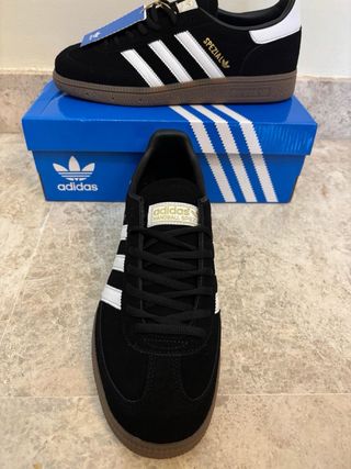 Adidas Spezial Negras Talla 43 con Etiquetas