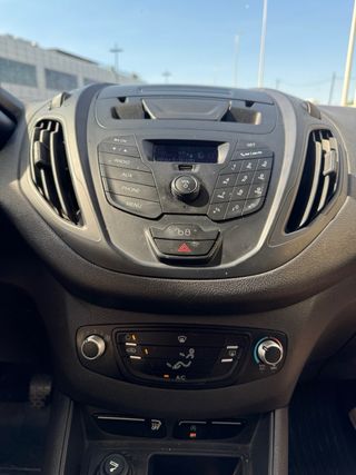 Ford Transit Courier 2019