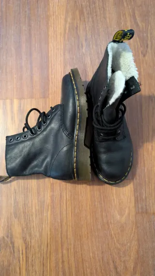 Stivali Dr. Martens Taglia 36 Imbottiti di Pecora