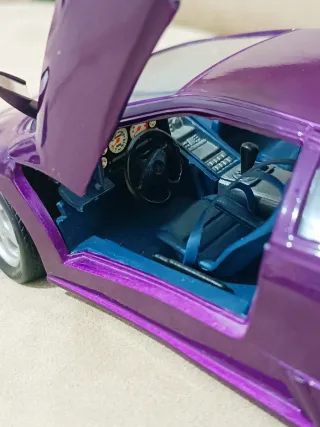 Lamborghini Diablo SE30 Maisto 1/18 Viola