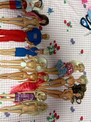 Lote de Barbie Anni '90 e 2000 (non separato)