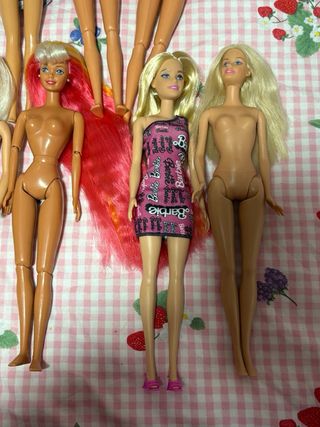 Lote de Barbie Anni '90 e 2000 (non separato)