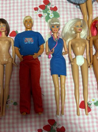Lote de Barbie Anni '90 e 2000 (non separato)
