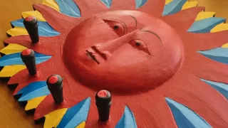 2 Percheros de madera.