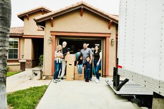 Mudanzas Traslados Portes Vacía tú piso GARANTÍA