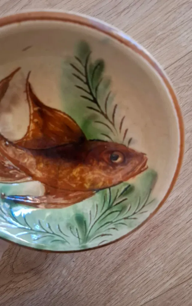 Cuenco pequeño Puigdemont pez