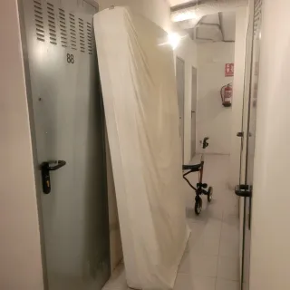 Regalo colchón y base tapizada