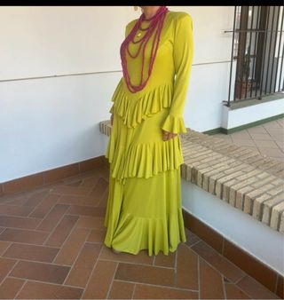 Traje Flamenca Volantes Verde Lima