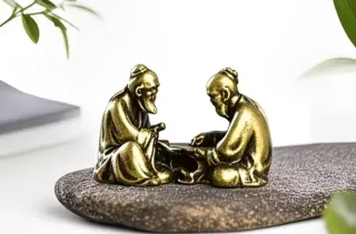 Figura tenpai ancianos jugando ajedrez