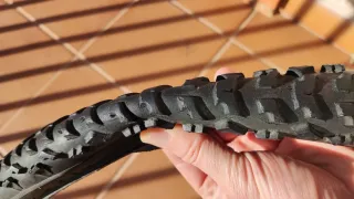 Neumático 26" IRC GEO CLAW