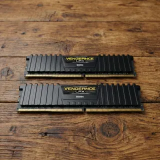 32GB 2x16GB DDR4 3600MHz Corsair RAM