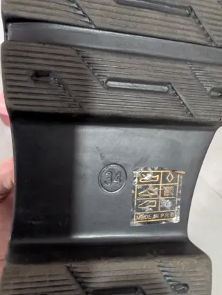 Stivaletti n. 34 bambina neri con borchie