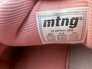 Zapatillas con plataforma. Mustang. Número 38