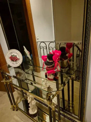 Mueble de entrada cristal y metal dorado