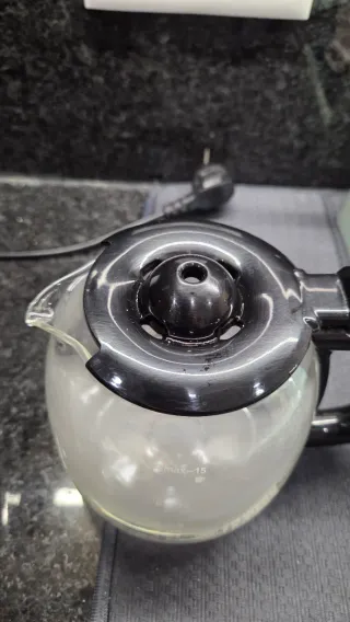 Cafeteira Russell Hobbs Vermelha