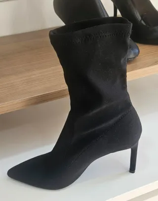 Botines calcetín negros tacón fino