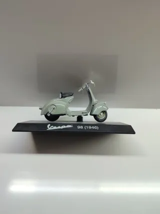 Lote 5 piezas coches a escala