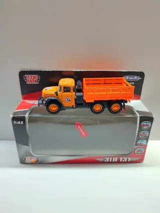 Lote 5 piezas coches a escala