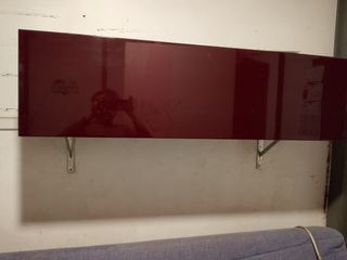 Armario de cocina rojo y blanco