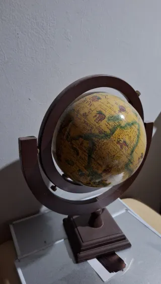 Globo Decorativo Madeira